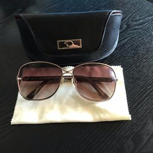 Oscar De la Renta sunglasses